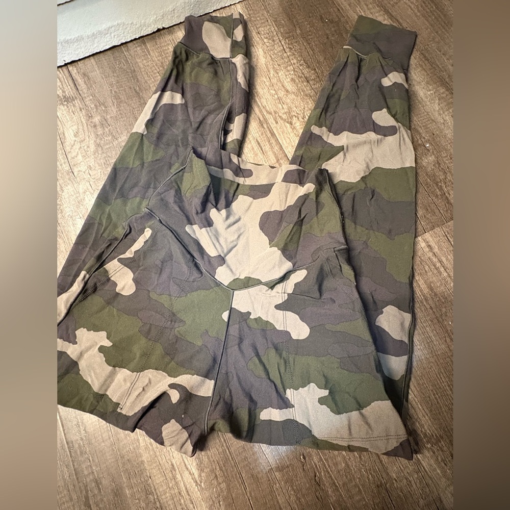 aerie offline size small